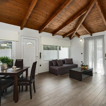 Deifilia Villa Pandokrátor 外观 照片