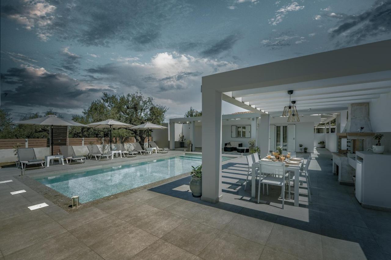 Deifilia Villa Pandokrátor 外观 照片
